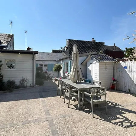 בית נופש Du Pecheur, Maison Avec Exterieur *